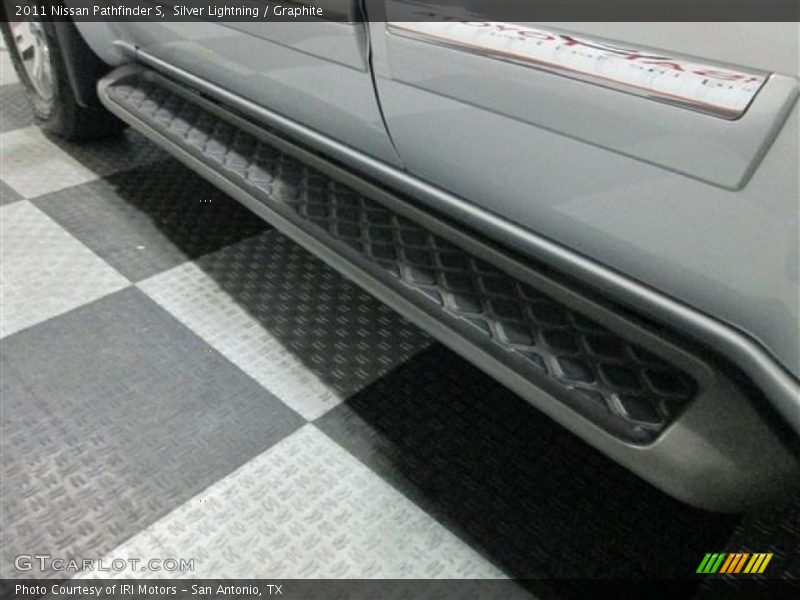 Silver Lightning / Graphite 2011 Nissan Pathfinder S