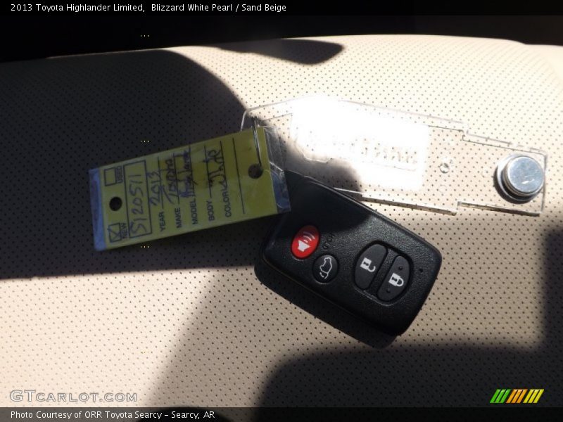 Blizzard White Pearl / Sand Beige 2013 Toyota Highlander Limited