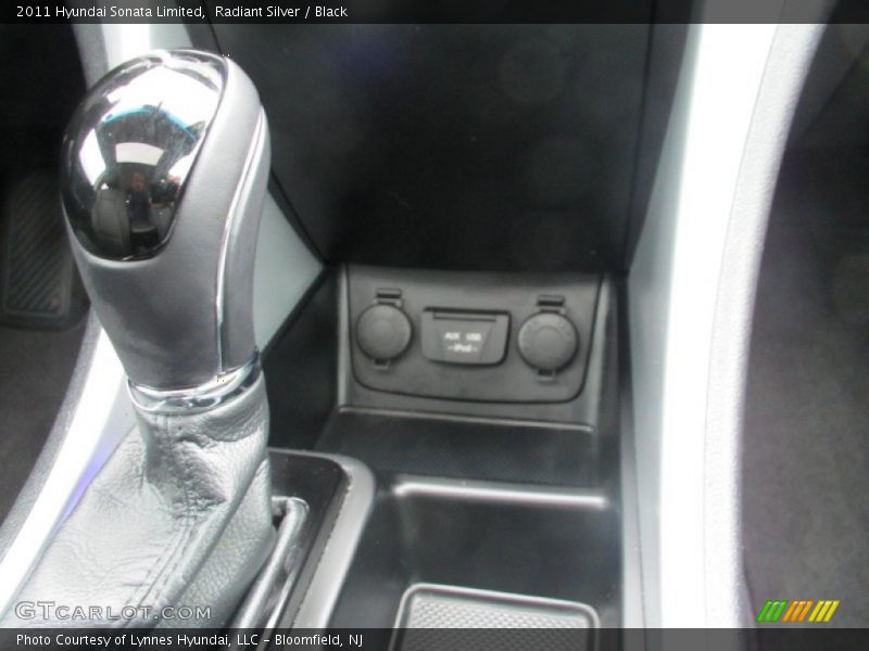 Radiant Silver / Black 2011 Hyundai Sonata Limited