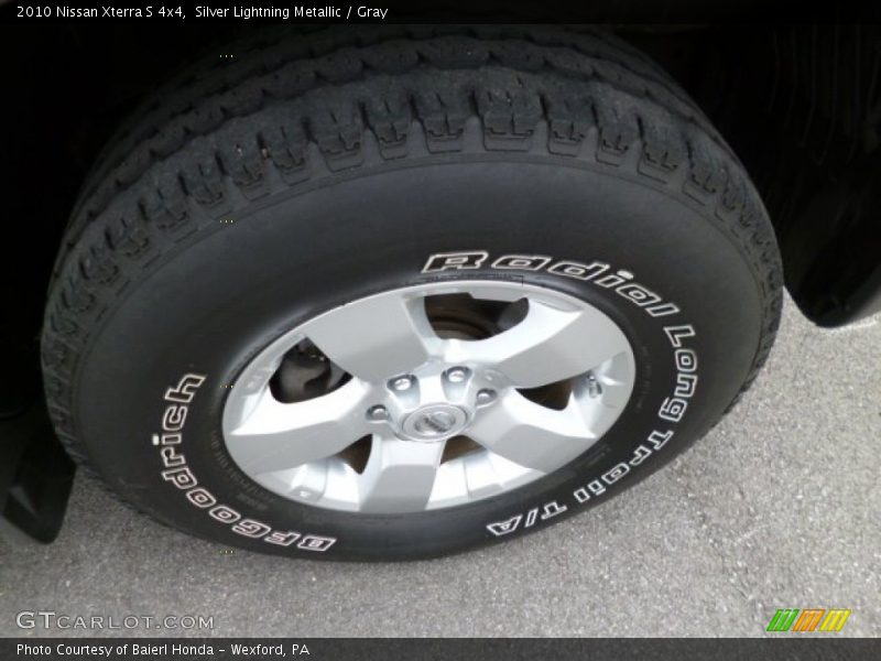 Silver Lightning Metallic / Gray 2010 Nissan Xterra S 4x4