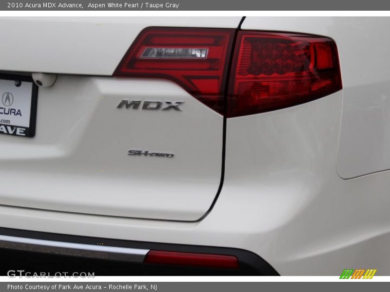 Aspen White Pearl / Taupe Gray 2010 Acura MDX Advance