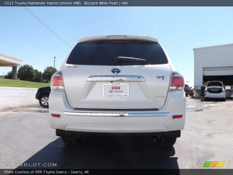 Blizzard White Pearl / Ash 2013 Toyota Highlander Hybrid Limited 4WD