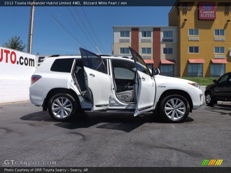 Blizzard White Pearl / Ash 2013 Toyota Highlander Hybrid Limited 4WD