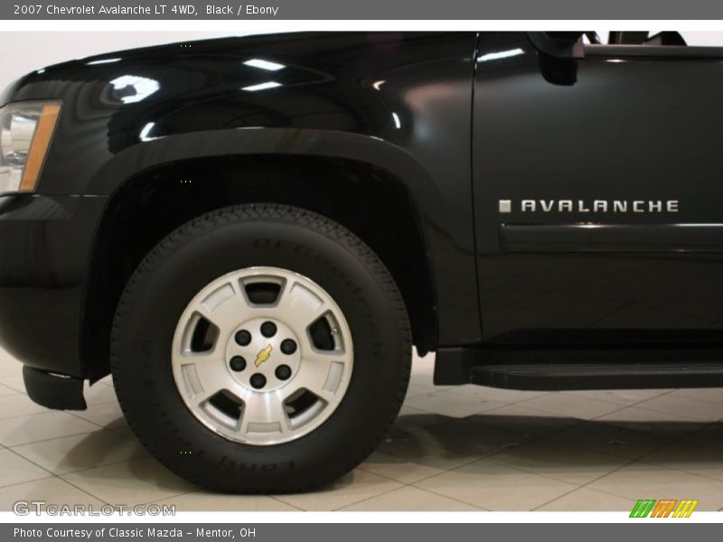 Black / Ebony 2007 Chevrolet Avalanche LT 4WD
