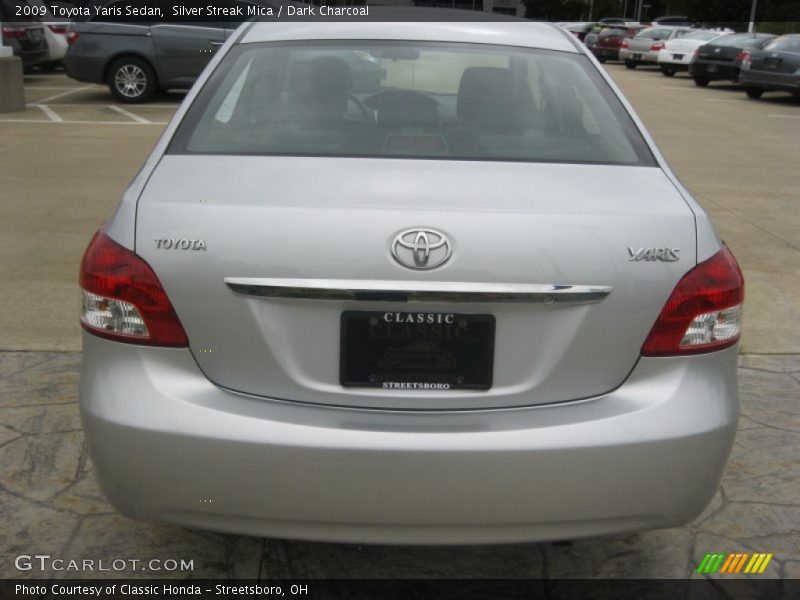 Silver Streak Mica / Dark Charcoal 2009 Toyota Yaris Sedan