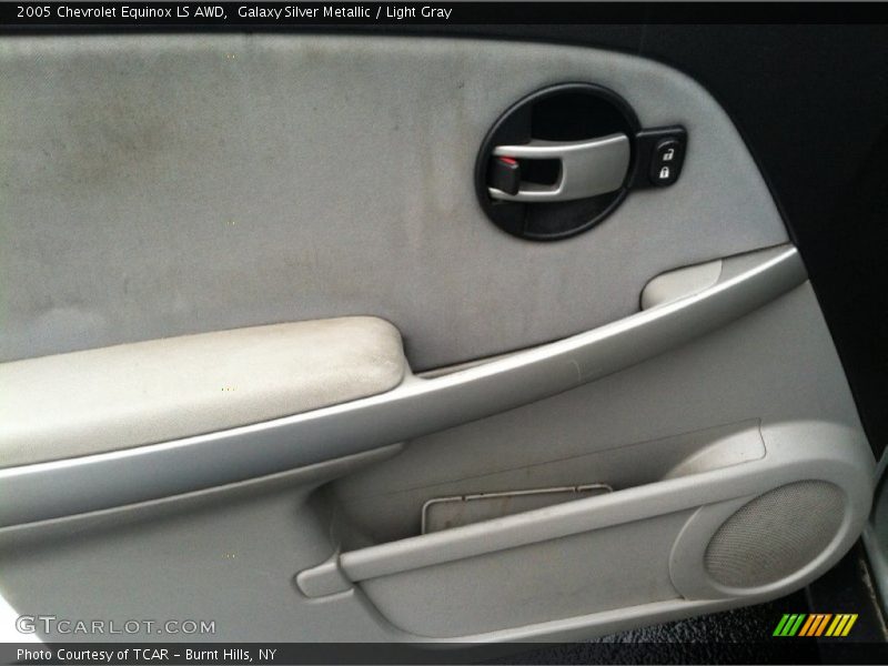 Galaxy Silver Metallic / Light Gray 2005 Chevrolet Equinox LS AWD