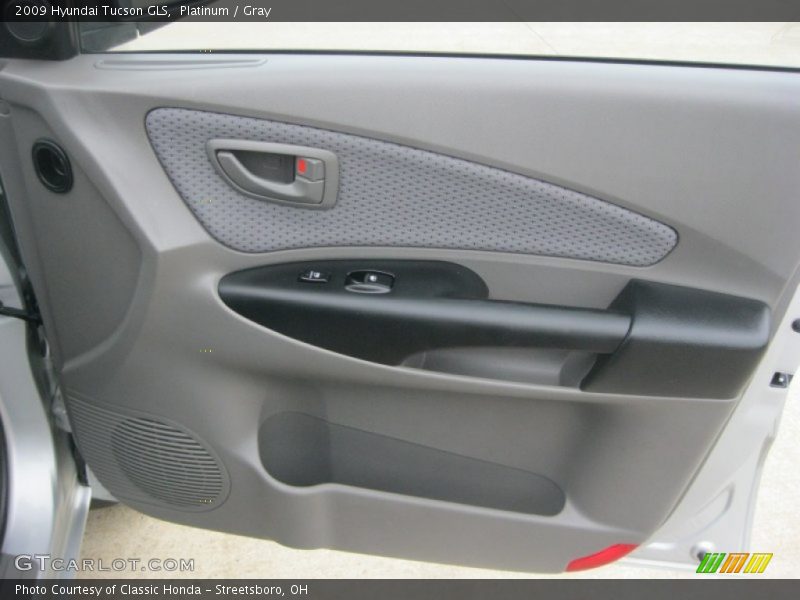 Platinum / Gray 2009 Hyundai Tucson GLS