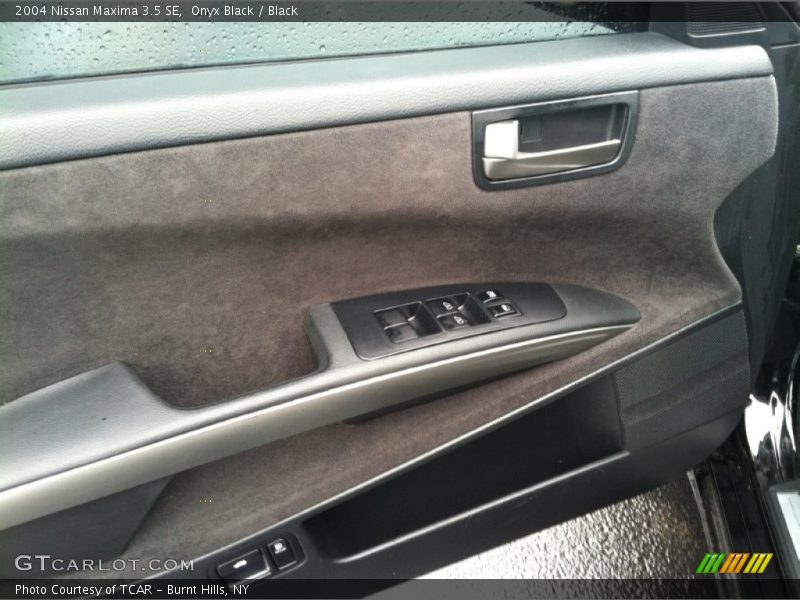 Onyx Black / Black 2004 Nissan Maxima 3.5 SE