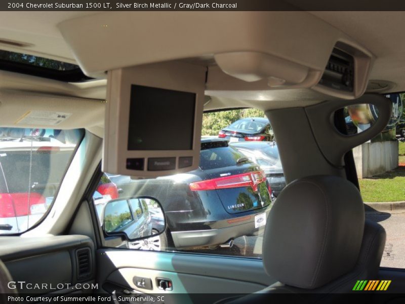 Silver Birch Metallic / Gray/Dark Charcoal 2004 Chevrolet Suburban 1500 LT