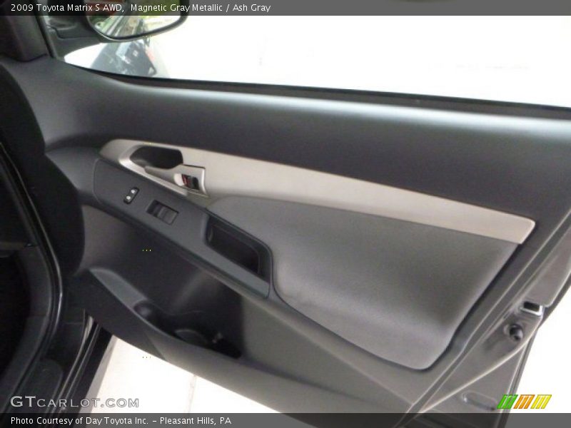 Magnetic Gray Metallic / Ash Gray 2009 Toyota Matrix S AWD