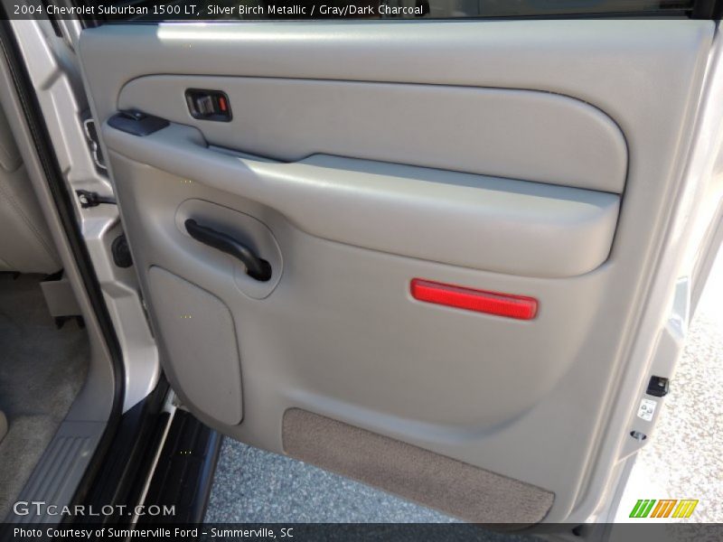 Silver Birch Metallic / Gray/Dark Charcoal 2004 Chevrolet Suburban 1500 LT