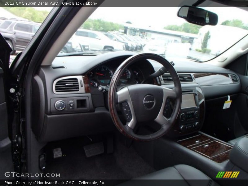 Onyx Black / Ebony 2013 GMC Yukon Denali AWD