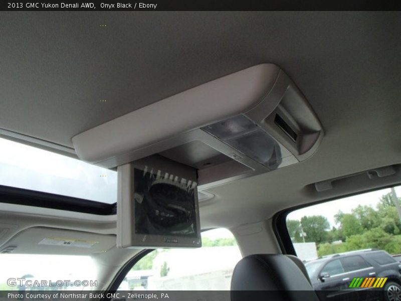 Onyx Black / Ebony 2013 GMC Yukon Denali AWD