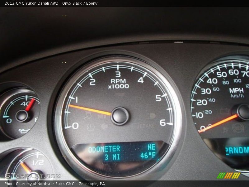 Onyx Black / Ebony 2013 GMC Yukon Denali AWD