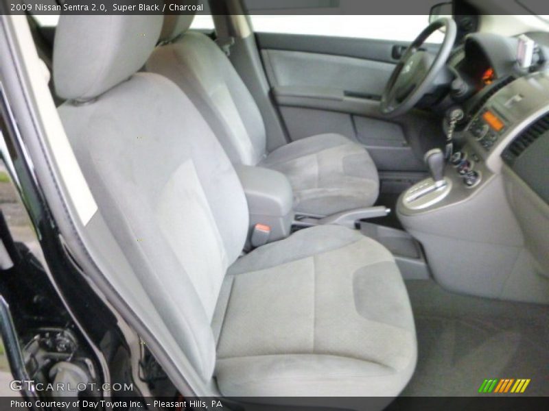 Super Black / Charcoal 2009 Nissan Sentra 2.0