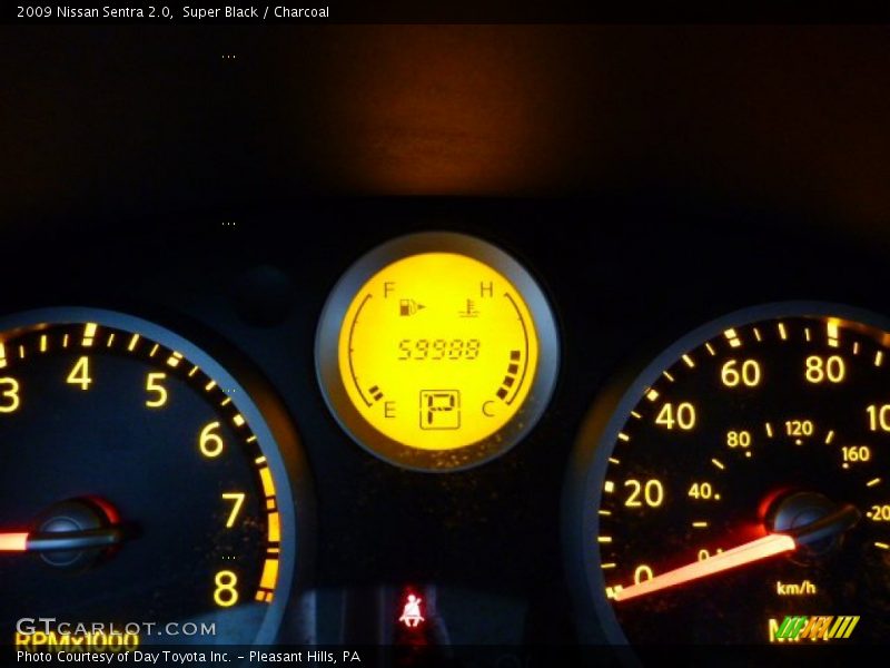 Super Black / Charcoal 2009 Nissan Sentra 2.0