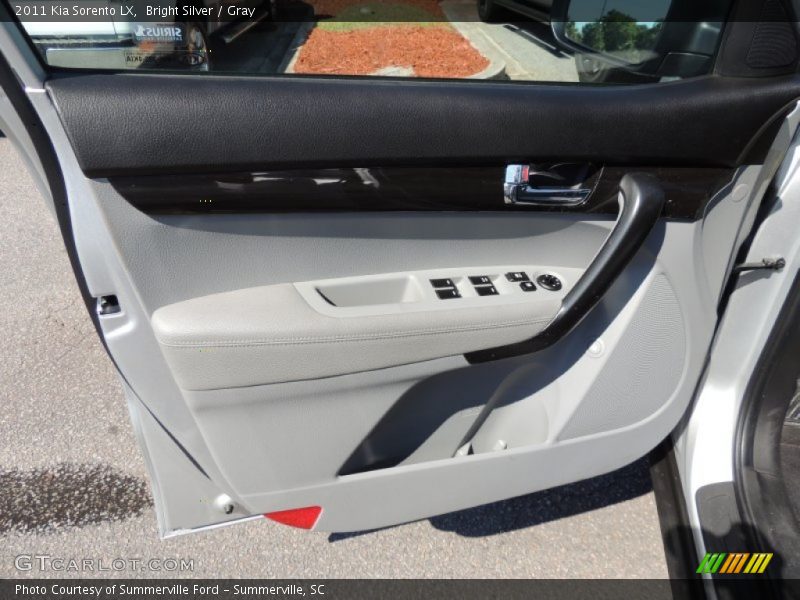 Bright Silver / Gray 2011 Kia Sorento LX