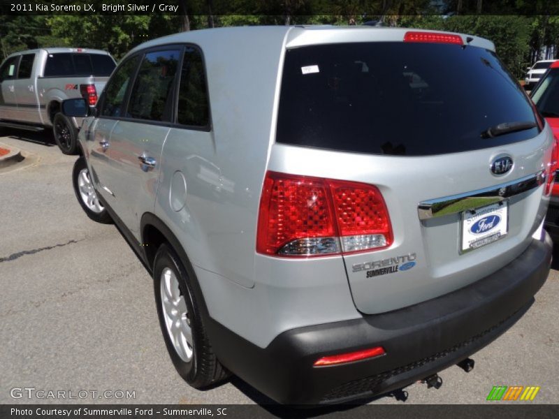 Bright Silver / Gray 2011 Kia Sorento LX