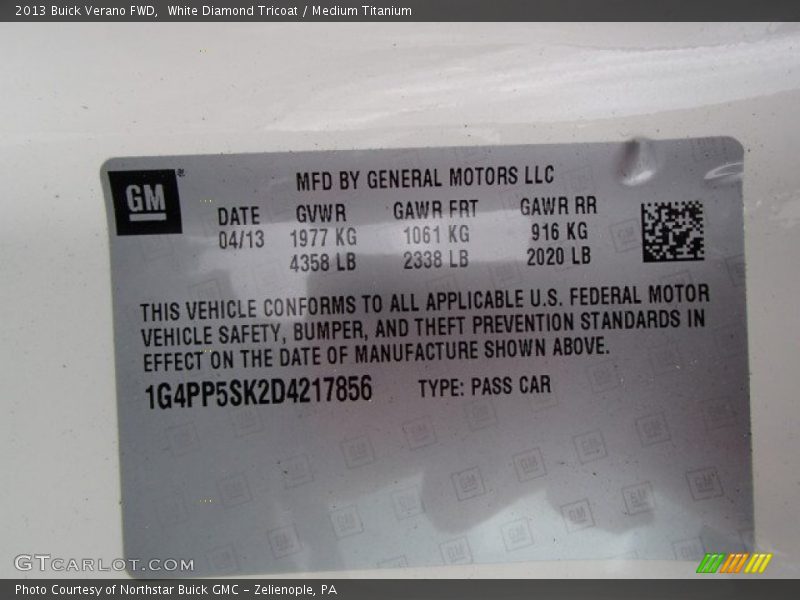 White Diamond Tricoat / Medium Titanium 2013 Buick Verano FWD