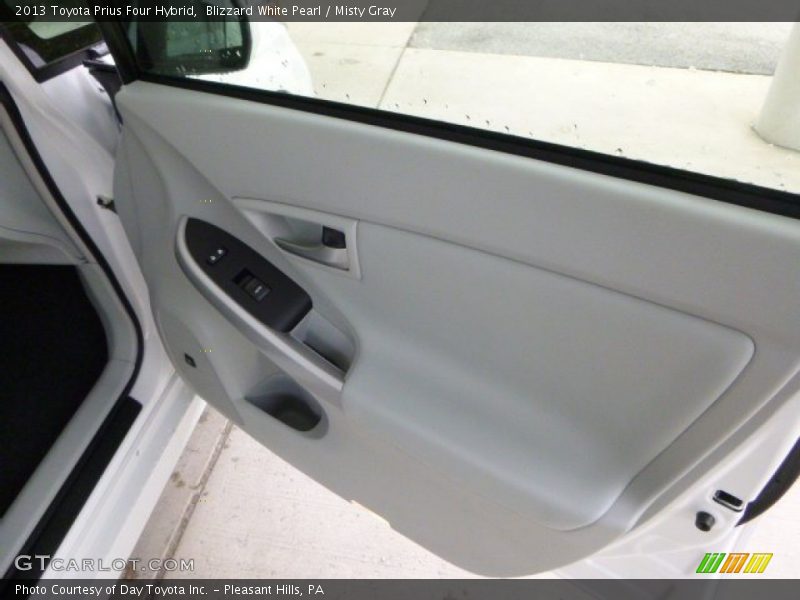 Blizzard White Pearl / Misty Gray 2013 Toyota Prius Four Hybrid