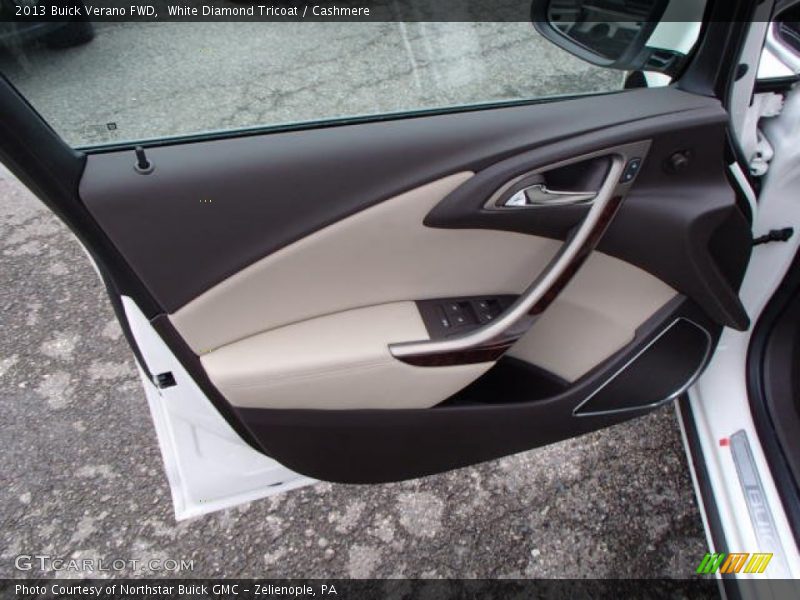 White Diamond Tricoat / Cashmere 2013 Buick Verano FWD