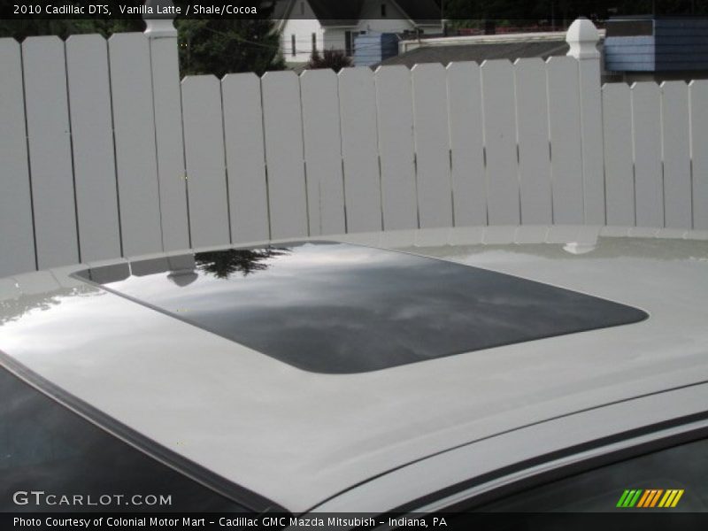 Vanilla Latte / Shale/Cocoa 2010 Cadillac DTS