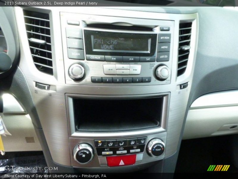 Deep Indigo Pearl / Ivory 2013 Subaru Outback 2.5i