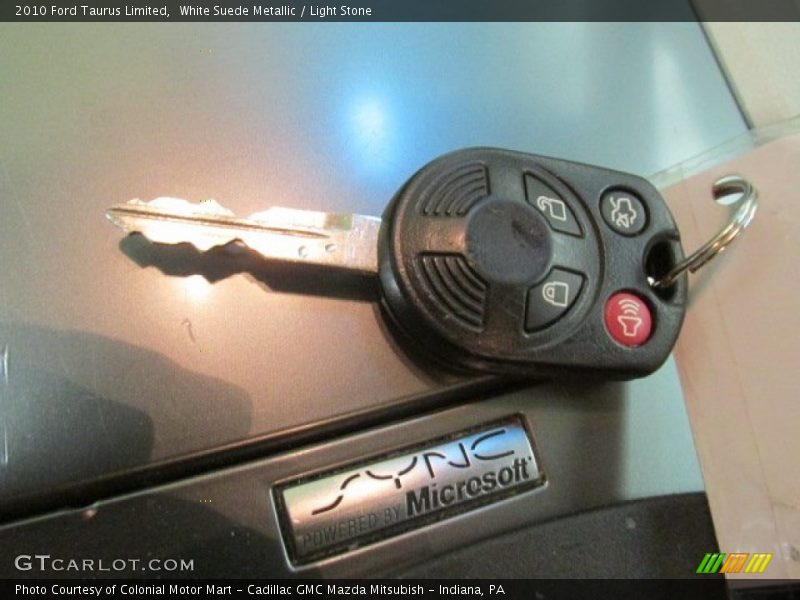 White Suede Metallic / Light Stone 2010 Ford Taurus Limited