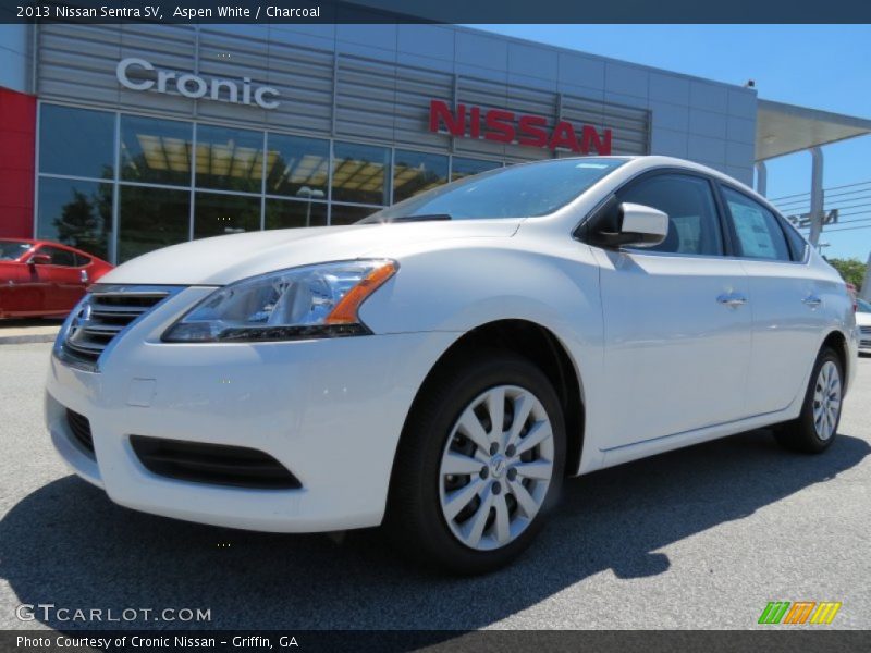 Aspen White / Charcoal 2013 Nissan Sentra SV