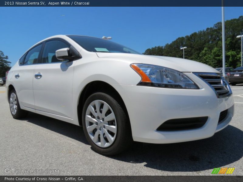 Aspen White / Charcoal 2013 Nissan Sentra SV