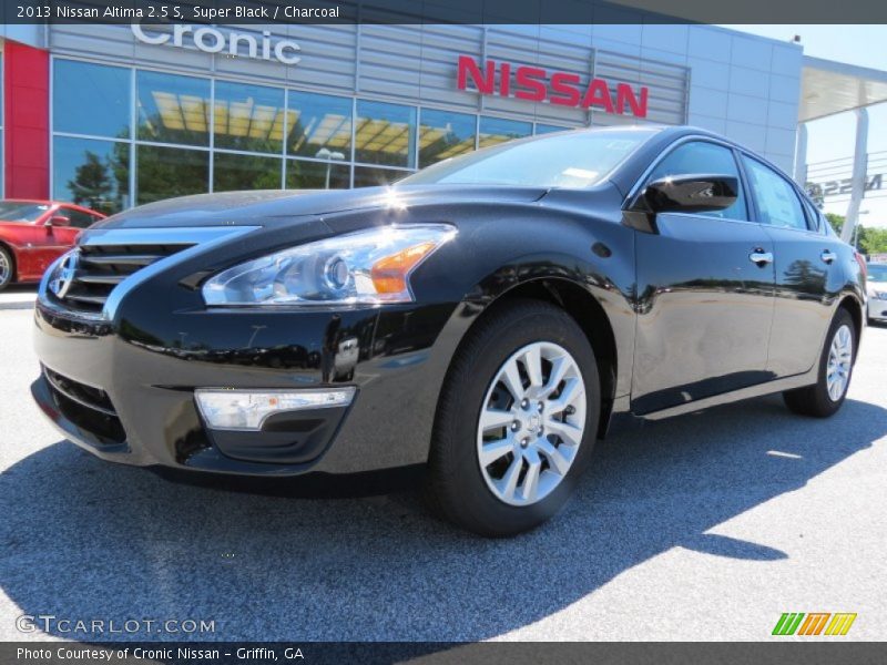 Super Black / Charcoal 2013 Nissan Altima 2.5 S