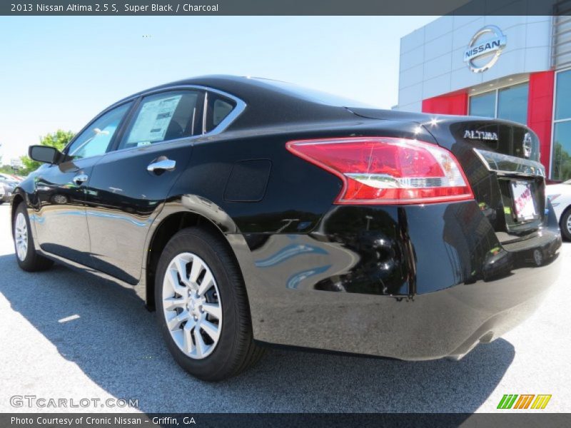 Super Black / Charcoal 2013 Nissan Altima 2.5 S