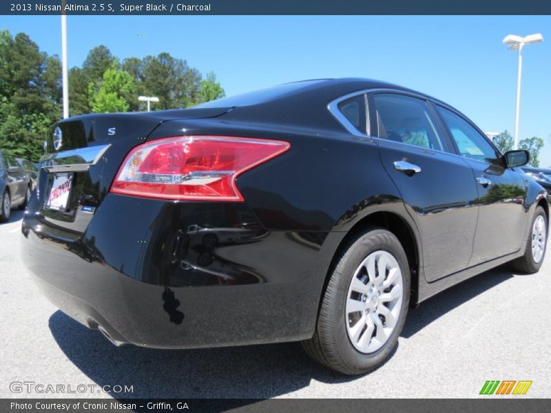 Super Black / Charcoal 2013 Nissan Altima 2.5 S