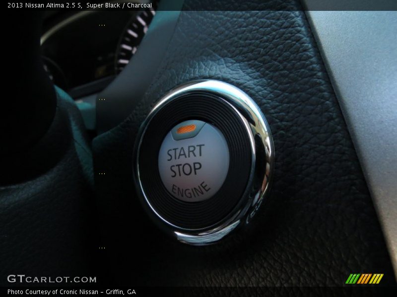 Super Black / Charcoal 2013 Nissan Altima 2.5 S