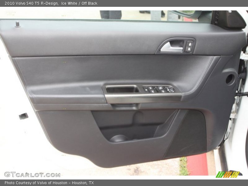 Ice White / Off Black 2010 Volvo S40 T5 R-Design