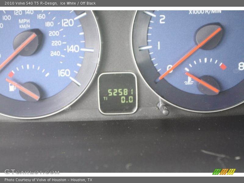 Ice White / Off Black 2010 Volvo S40 T5 R-Design