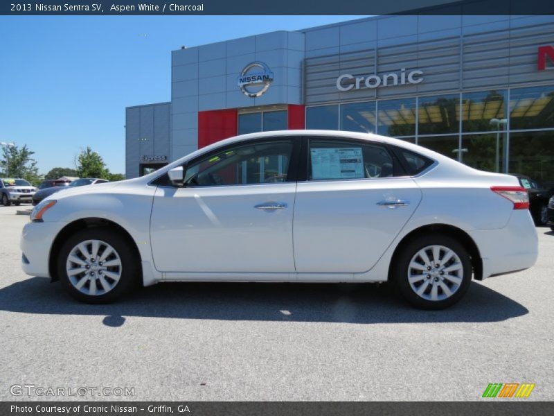 Aspen White / Charcoal 2013 Nissan Sentra SV