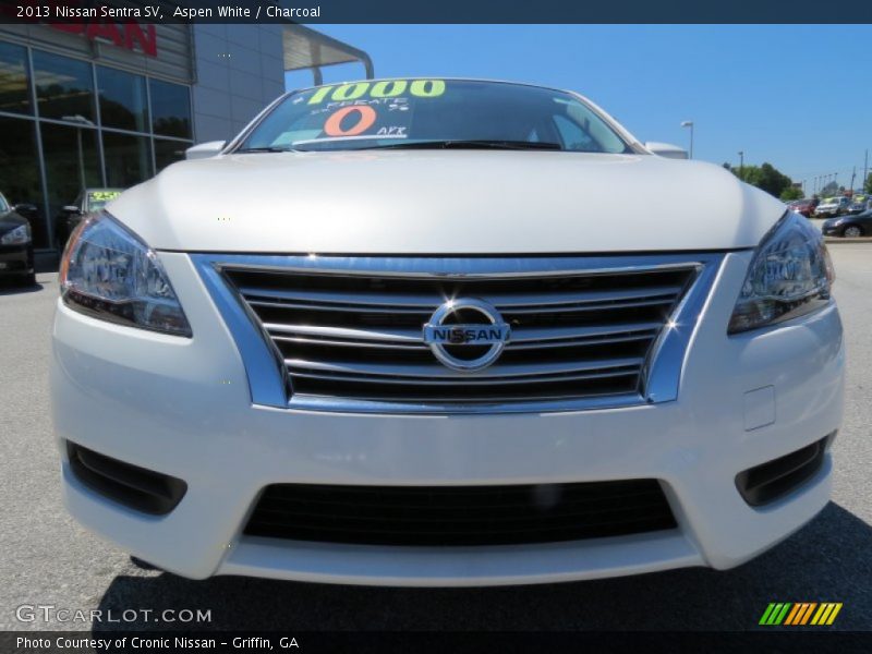 Aspen White / Charcoal 2013 Nissan Sentra SV