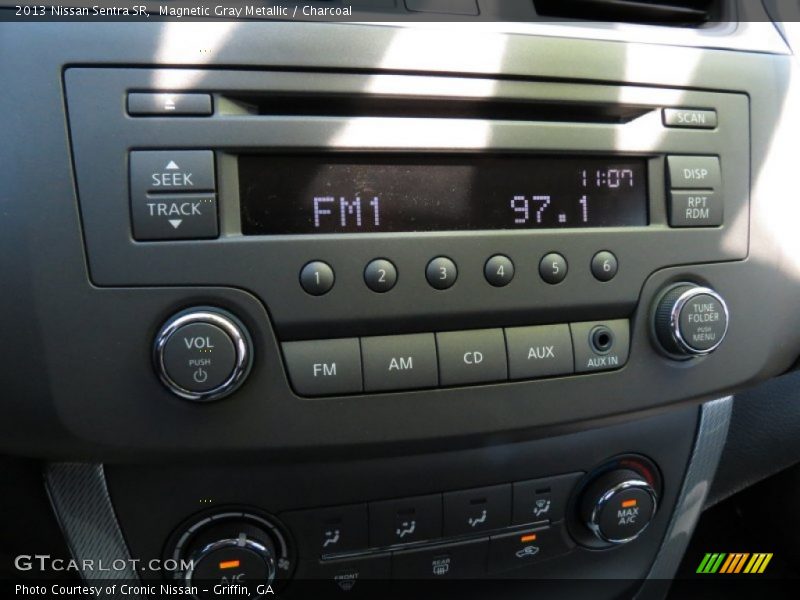 Magnetic Gray Metallic / Charcoal 2013 Nissan Sentra SR