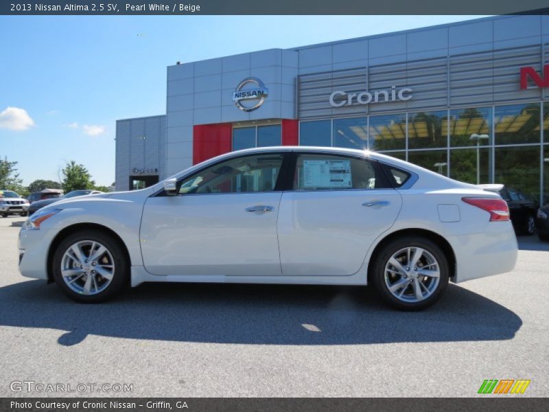 Pearl White / Beige 2013 Nissan Altima 2.5 SV