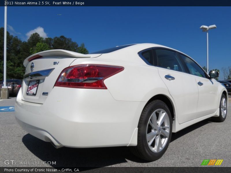 Pearl White / Beige 2013 Nissan Altima 2.5 SV