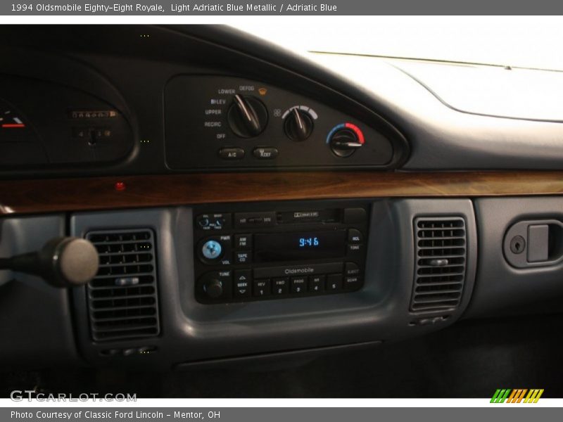 Light Adriatic Blue Metallic / Adriatic Blue 1994 Oldsmobile Eighty-Eight Royale