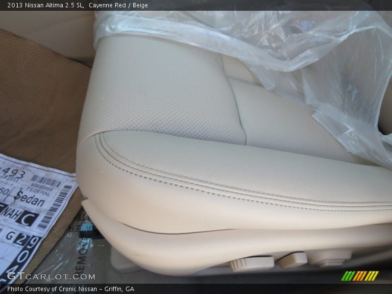 Cayenne Red / Beige 2013 Nissan Altima 2.5 SL