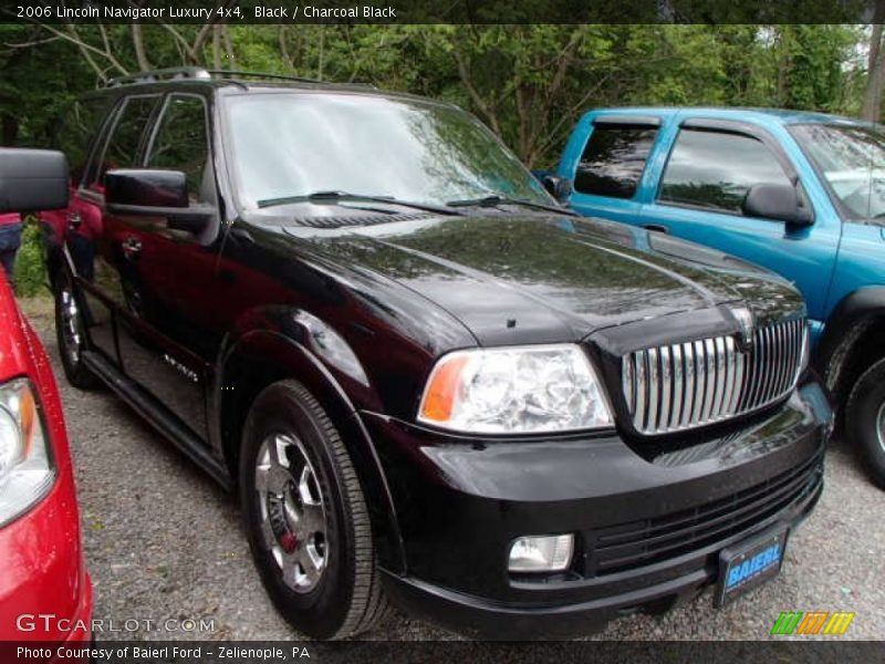 Black / Charcoal Black 2006 Lincoln Navigator Luxury 4x4