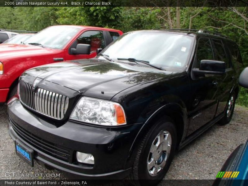 Black / Charcoal Black 2006 Lincoln Navigator Luxury 4x4