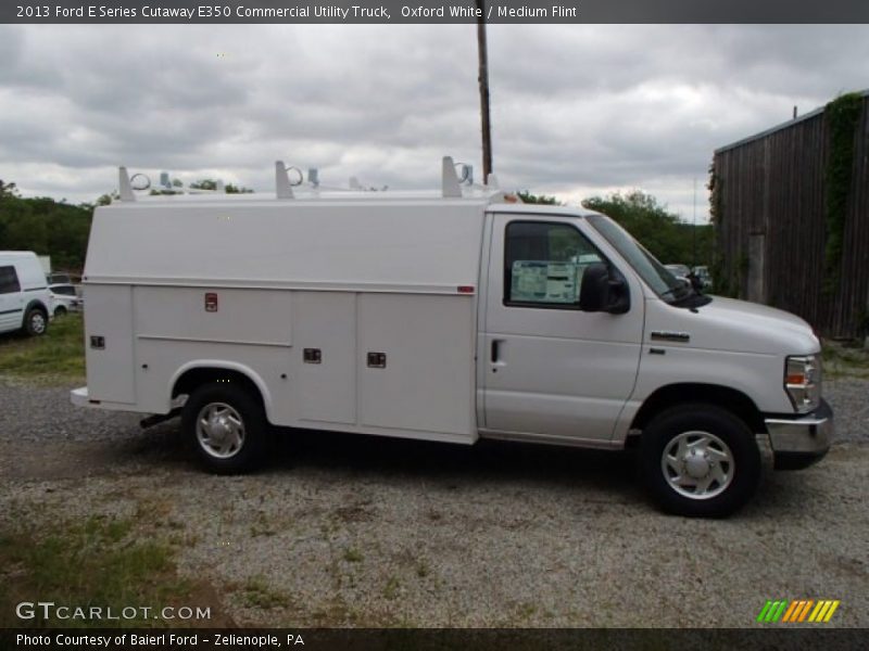 Oxford White / Medium Flint 2013 Ford E Series Cutaway E350 Commercial Utility Truck