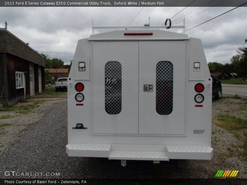 Oxford White / Medium Flint 2013 Ford E Series Cutaway E350 Commercial Utility Truck