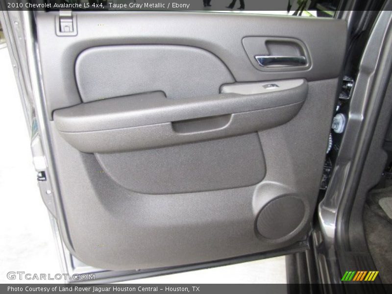 Door Panel of 2010 Avalanche LS 4x4