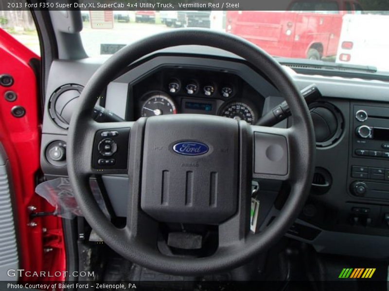  2013 F350 Super Duty XL SuperCab 4x4 Utility Truck Steering Wheel
