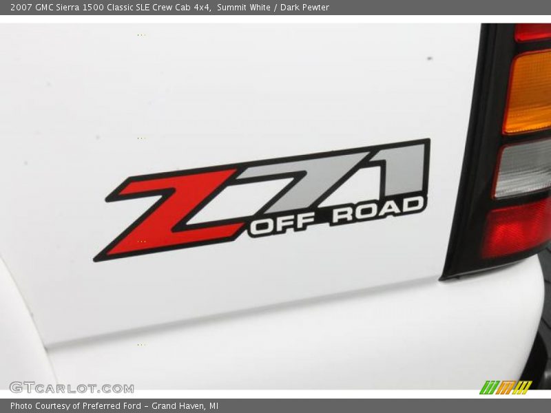 Summit White / Dark Pewter 2007 GMC Sierra 1500 Classic SLE Crew Cab 4x4